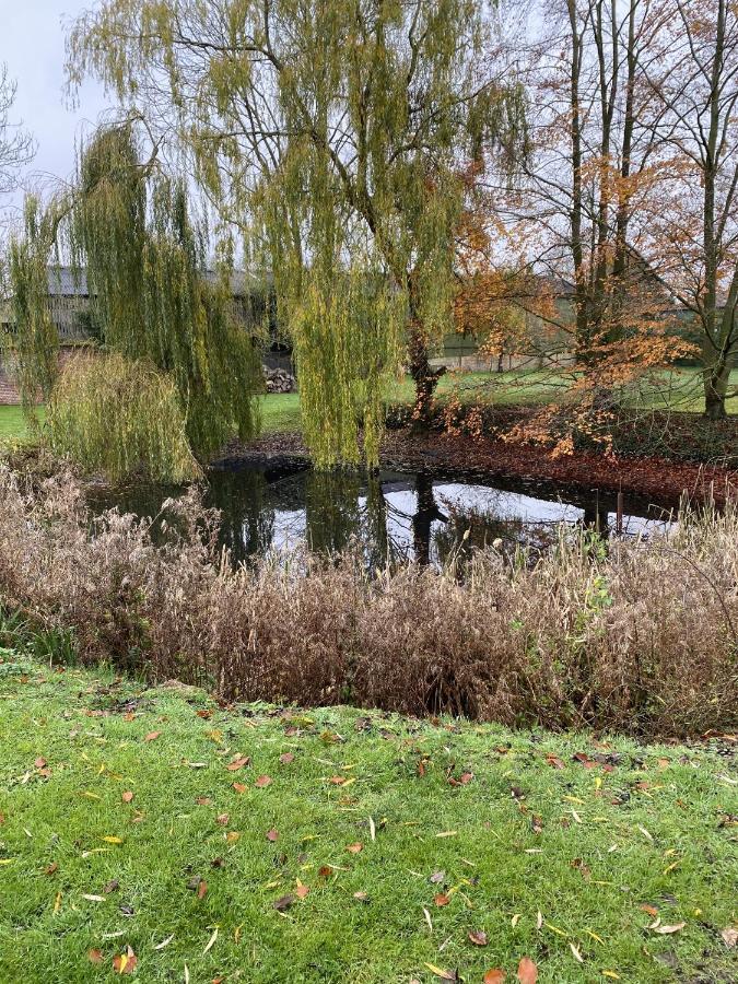 グレート・ハーリングベリー Retreats At Stansted Manorヴィラ エクステリア 写真